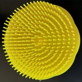 Brosse plastique ronde à cheveux démêlante couleur jaune